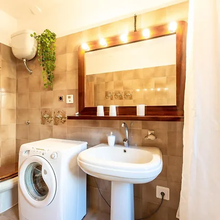 Romance - One Bedroom With Terrace R2