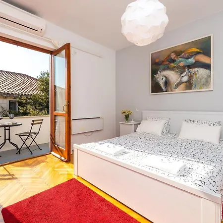Romance - One Bedroom With Terrace R2 دوبروفينك